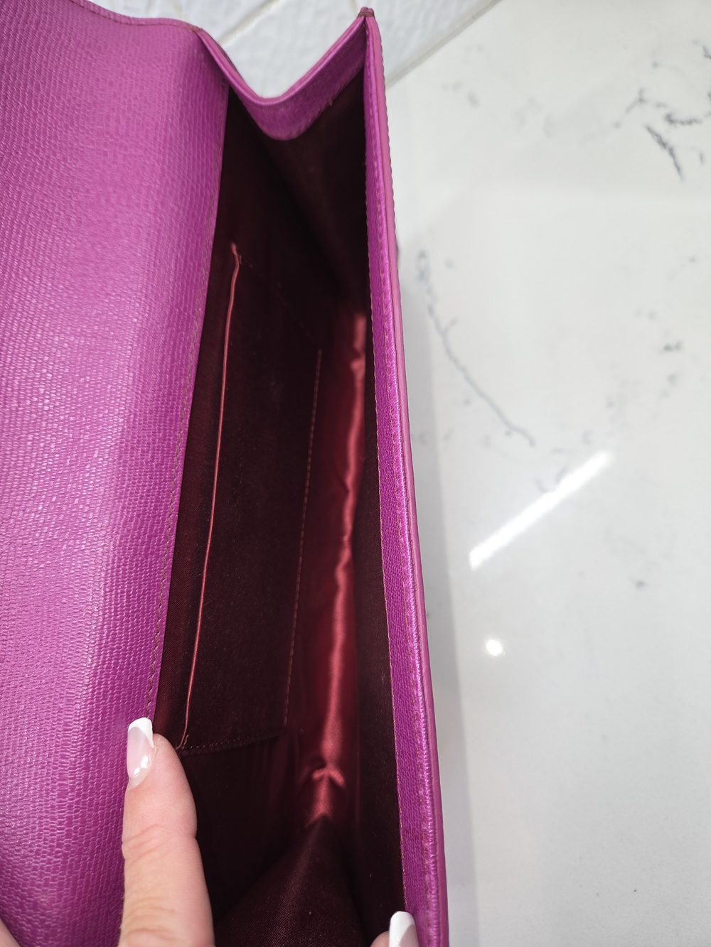 Authentic YSL Yves Saint Laurent Chyc Classic Y Ligne Clutch Fuchsia Leather - Picture 9 of 15